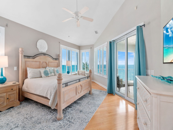 Luxurious 6-Bedroom Beachfront Residence Near Bonita Beach